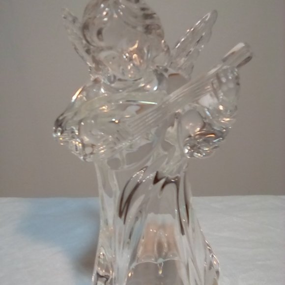 Mikasa angel with mandolin - Picture 4 of 7